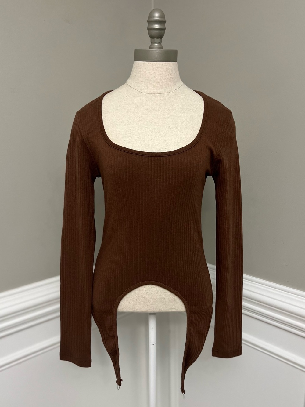 NWT✨PrettyLittleThing Shape Chocolate Brown Ribbed Long Sleeve Top